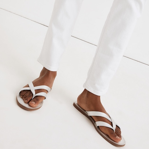 Madewell The Boardwalk Thong Sandal In Metallic Leather - Picture 2 of 11